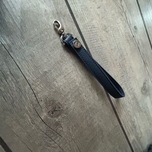 Thirty one navy strap